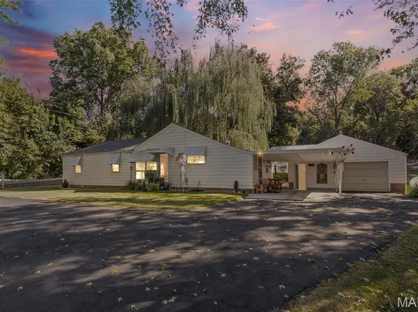 1650 N Bluff Rd, Collinsville, IL 62234