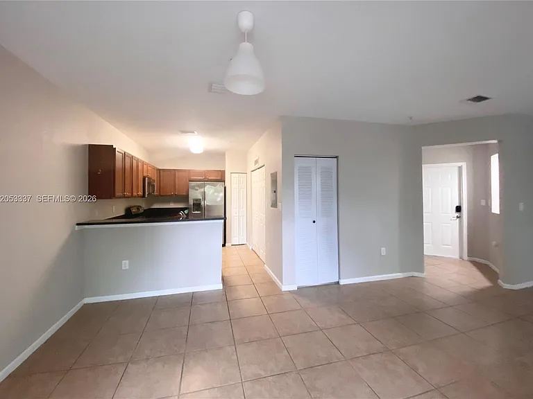 8960 NW 97th Ave #220 — Photo 6