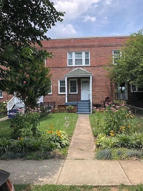 Front entry and porch.
