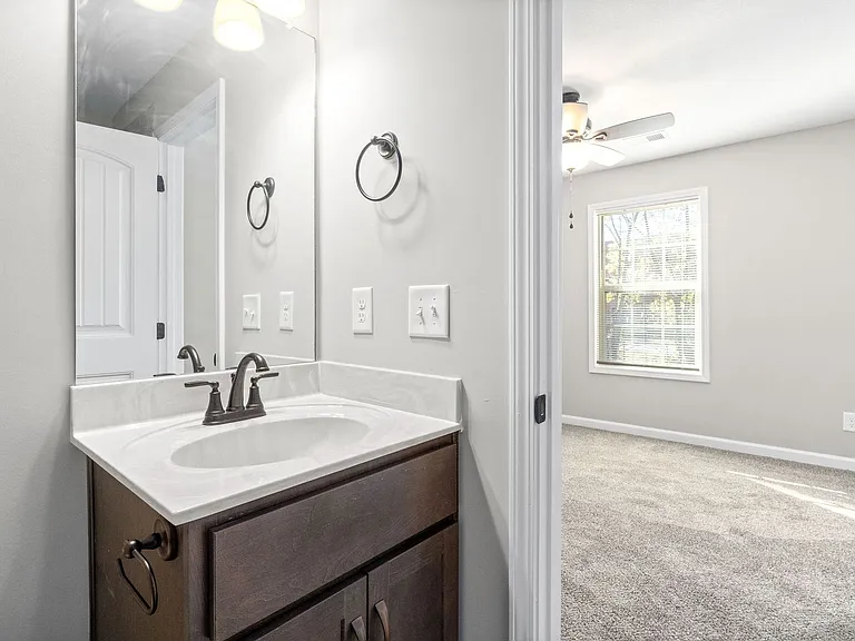 Glenkirk Dr - 1000 — Photo 20