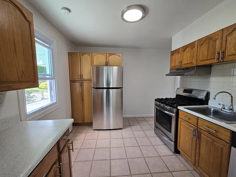 1511 Park Ave #2 — Photo 3