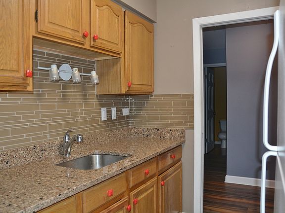 4th image of 9721 S Cicero Ave APT 3F