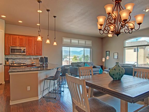 eat in kitchen and living room, counter bar with fireplace