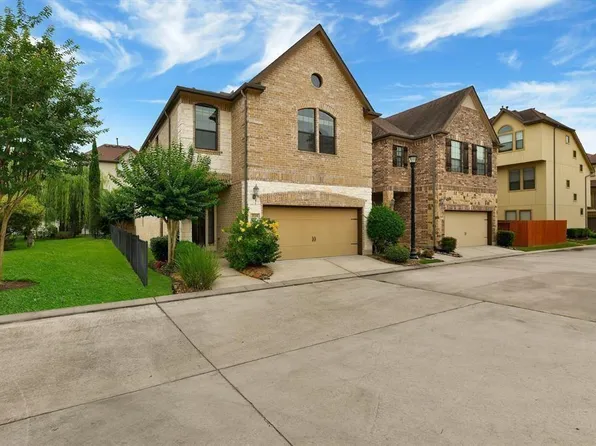 2725 Kings Retreat Cir, Kingwood, TX 77345