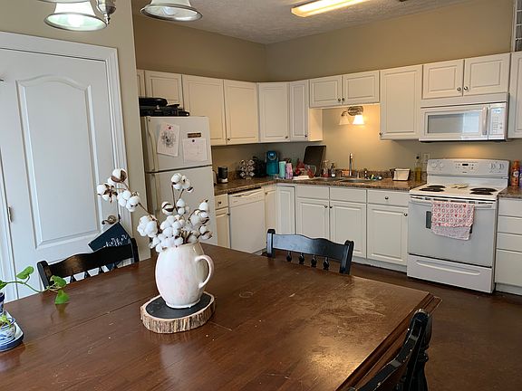 5th image of 688 Kirkcauldy Dr #688