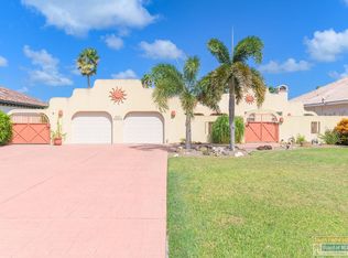 422 Beach Blvd, Laguna Vista, TX 78578