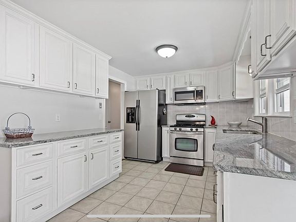 4th image of 54 Miriam Rd