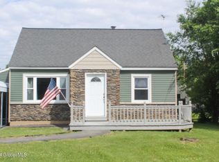 7 Erie St, Rotterdam Junction, NY 12150