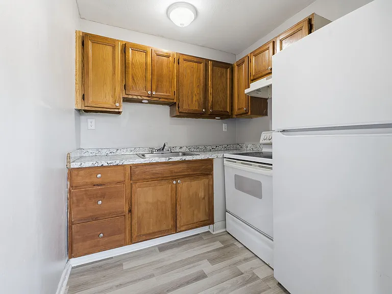 507 Ashlawn Dr #5 — Photo 6