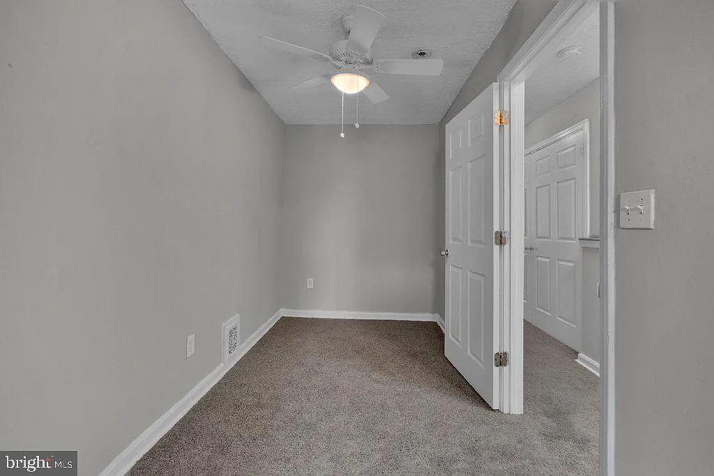 2 bed, 1176 sqft, $1,500 — Photo 4