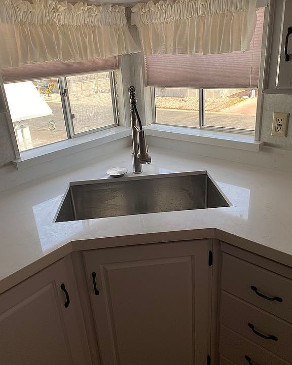 New sink/granite countertop 