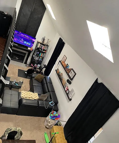 5698 Brandon Blvd — Photo 3