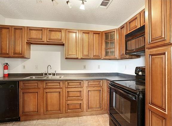3rd image of 5088 Basinview Dr