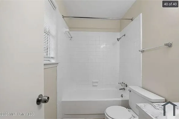 1027 Autumn St — Photo 12