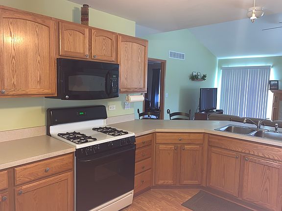 4th image of 7426 Westbrook Dr