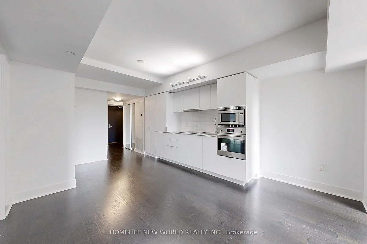 Building Photo - 955 Bay St #625