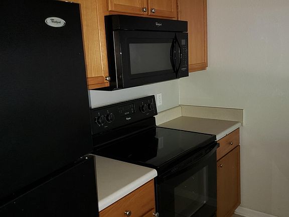 3rd image of 2740 W Tharpe St APT 402