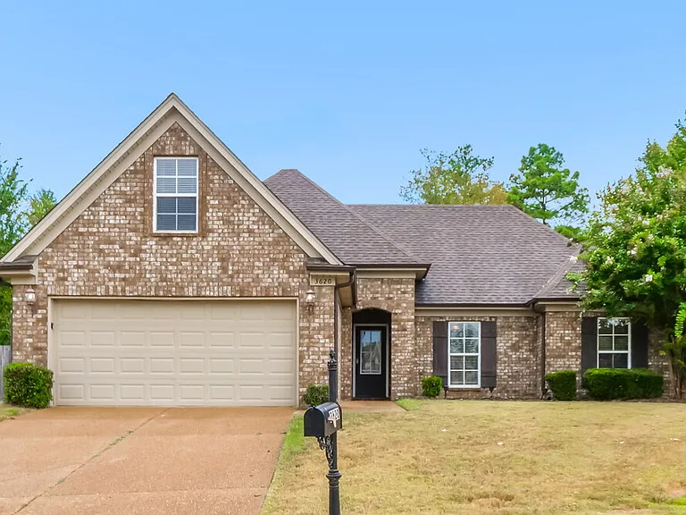 3620 Harvest Tree Dr — Photo 1