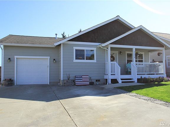 3rd image of 28529 74th Dr NW