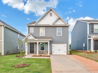 6011 Willutuck Dr, Boiling Springs, SC 29316
