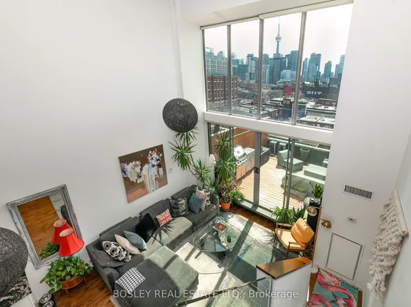160 Baldwin St #614, Toronto, ON M5T 3K7