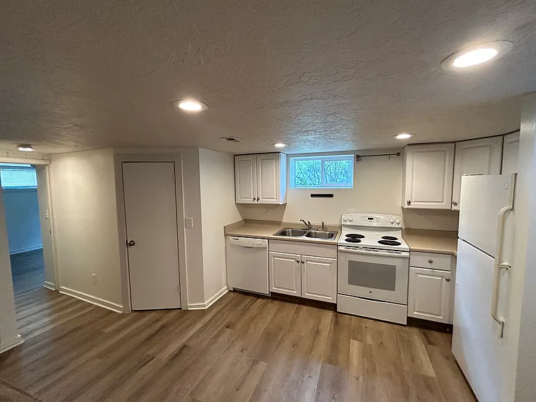 3072 S Lake Cir #1 — Photo 10