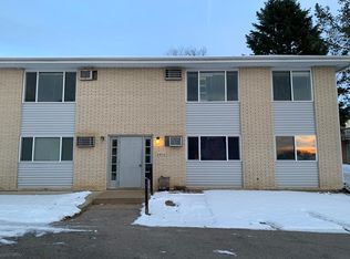 2835 Springreen Dr APT 4, Asbury, IA 52002