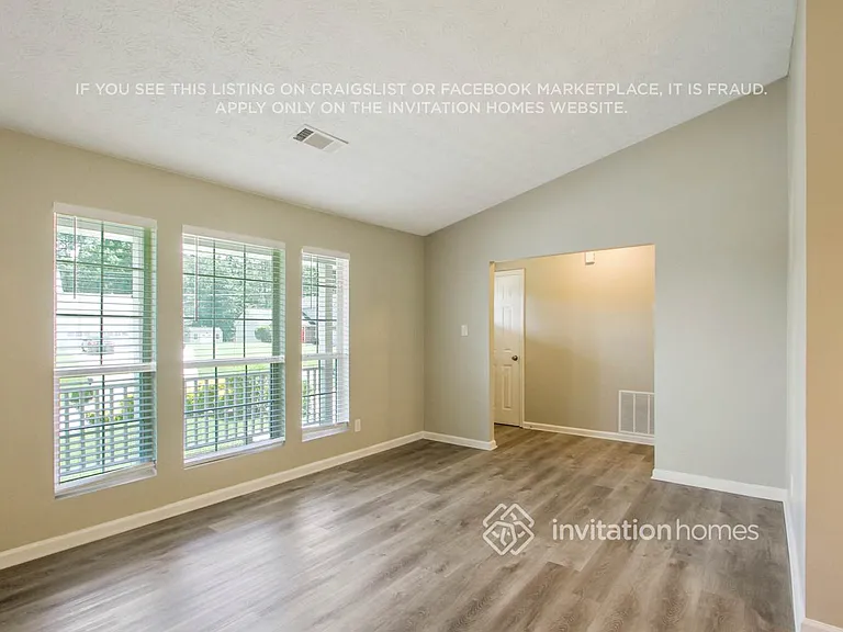 1367 Swift Creek Ln — Photo 4