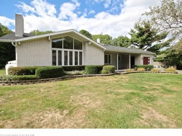 10 Ledgemere Dr, Biddeford, ME 04005