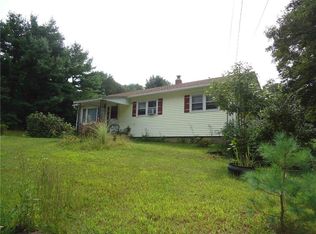 15 Whipple Rd, Smithfield, RI 02917