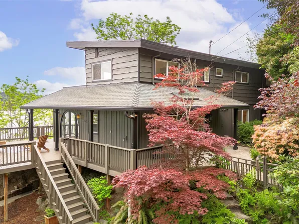 11706 Lakeside Avenue NE, Seattle, WA 98125