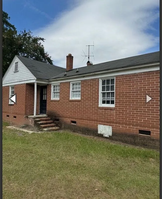 1 bed, 1.0 bath, 950 sqft, $800 — Photo 1