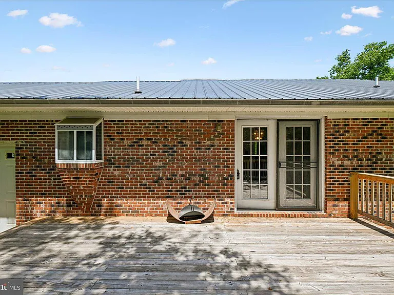 13245 Croom Rd — Photo 15