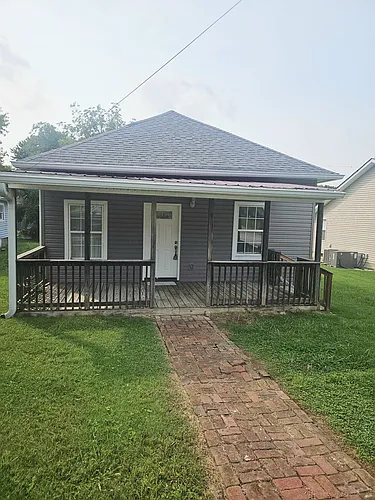 1411 Irwin Ave Photo 1