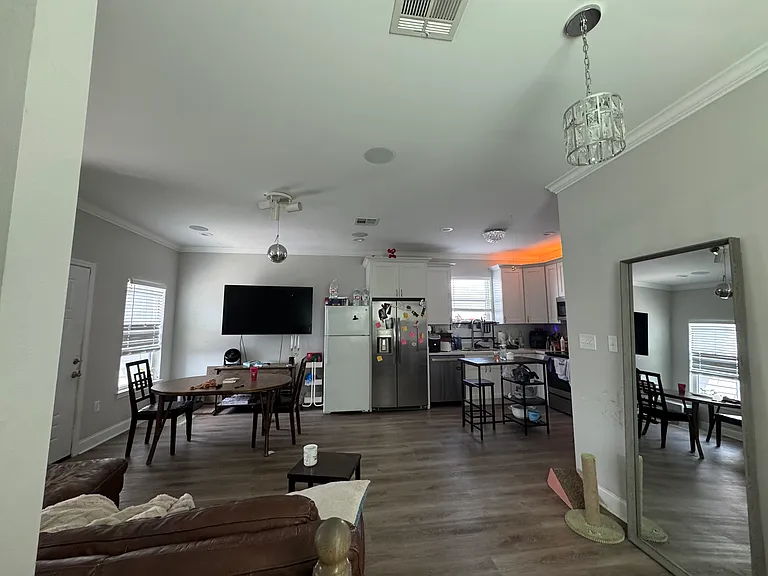 3314 Broadway St — Photo 15