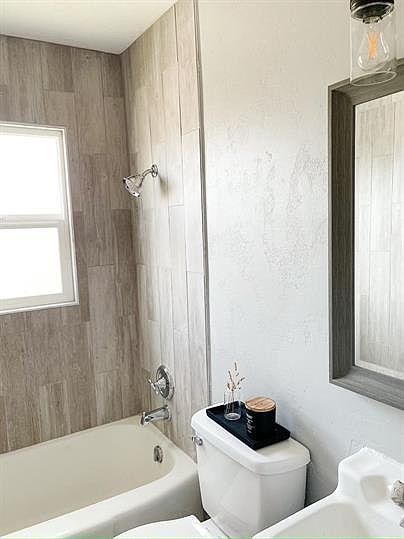 1st image of 610 Vassar Way #11414624