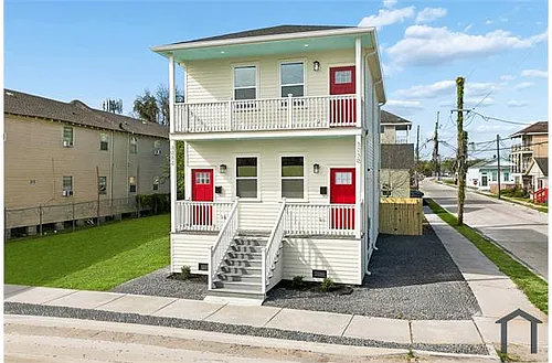 3030 1st St Photo 1