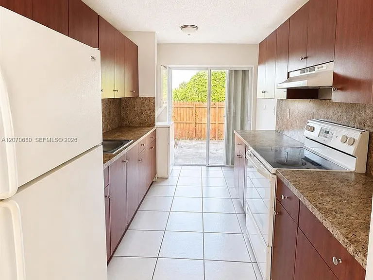 28331 SW 141st Ct — Photo 7