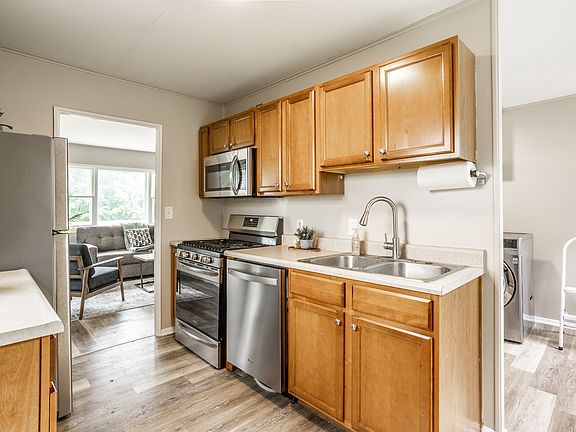 2nd image of 511 Tinsley Ave