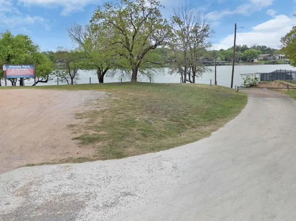 1699 Arrow Head Trl, Kingsland, TX 78639