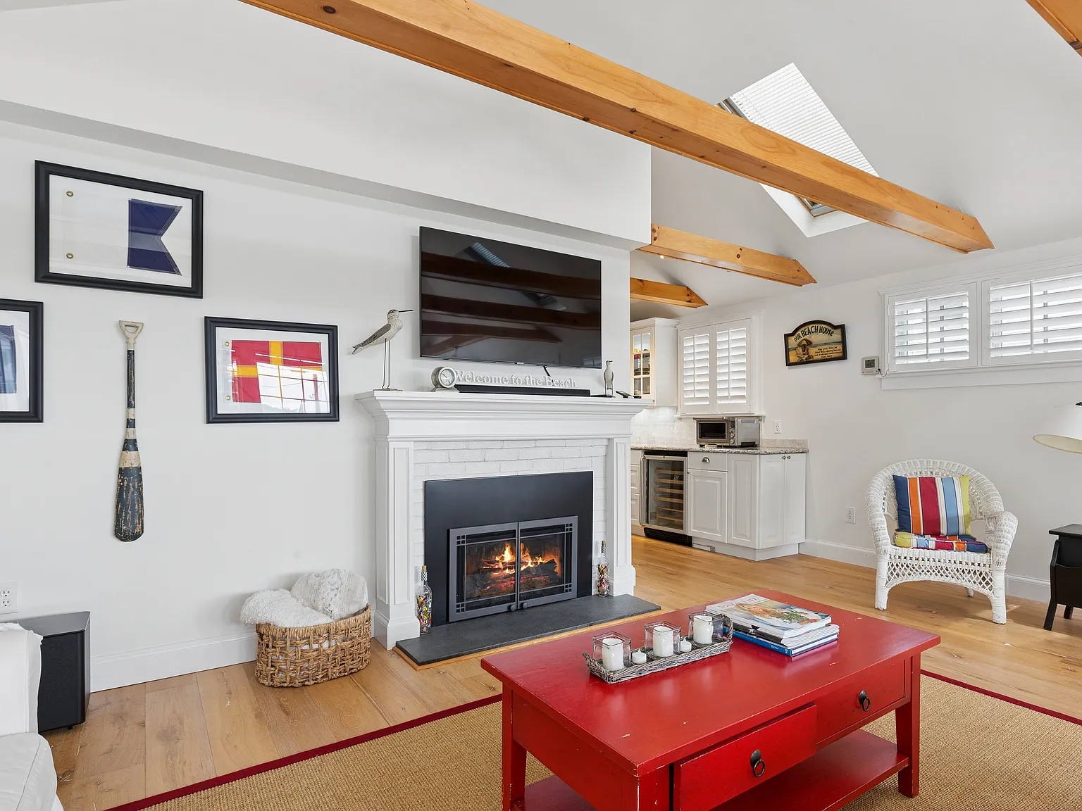 Pine Neck Beach Cottage with Direct Beach Access 33 Bay Ave — Photo 4
