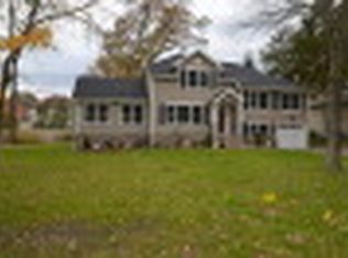 10 Schoener Rd, East Hanover, NJ 07936