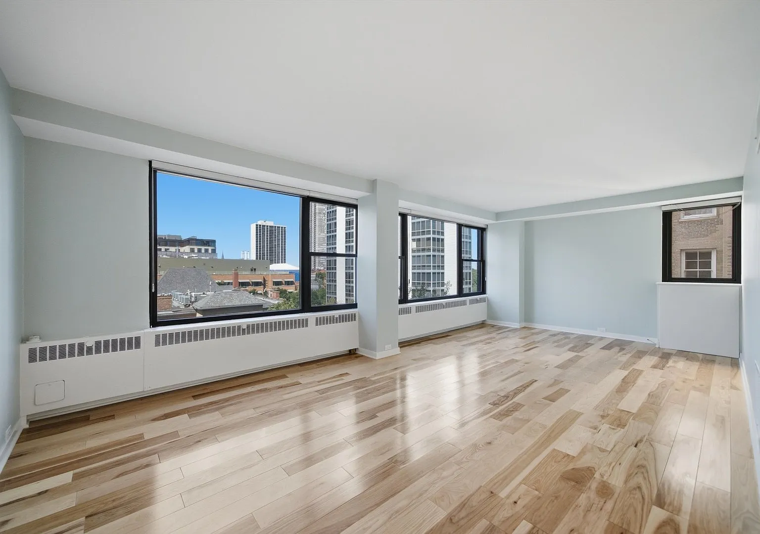 2 bed, 1150 sqft, $3,500 — Photo 3