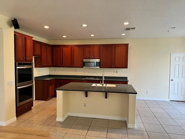 14975 Mount Wilson Ln — Photo 13