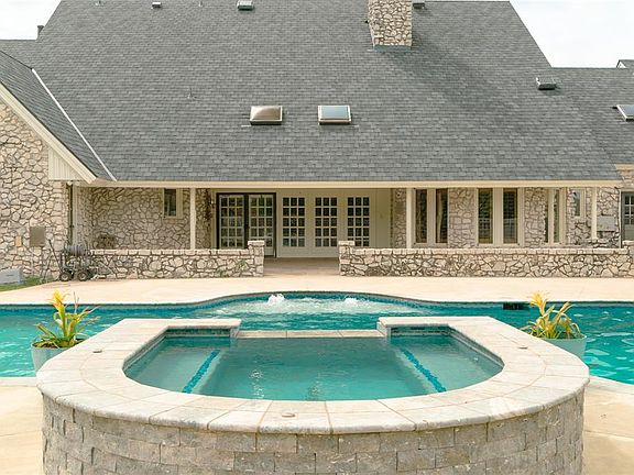 5th image of 4211 Ridgeline Cir