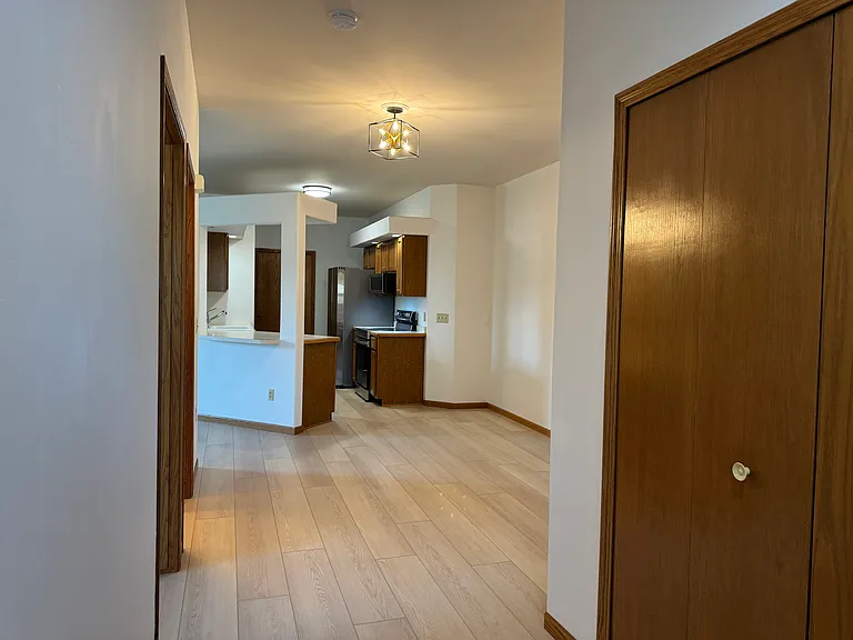 622 Greenfield Dr — Photo 18