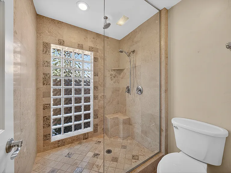 12414 N 60th St — Photo 34