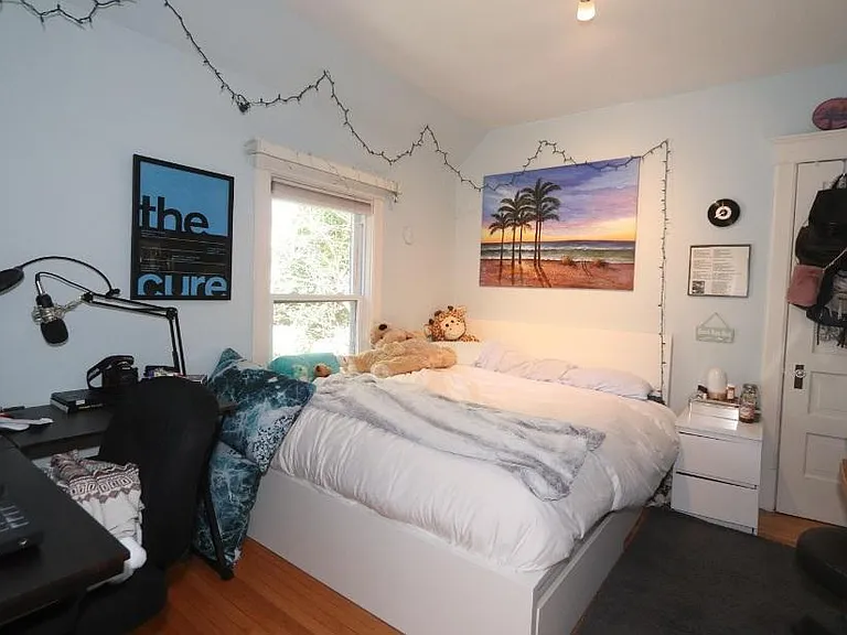 916 Pleasant St #2 — Photo 11