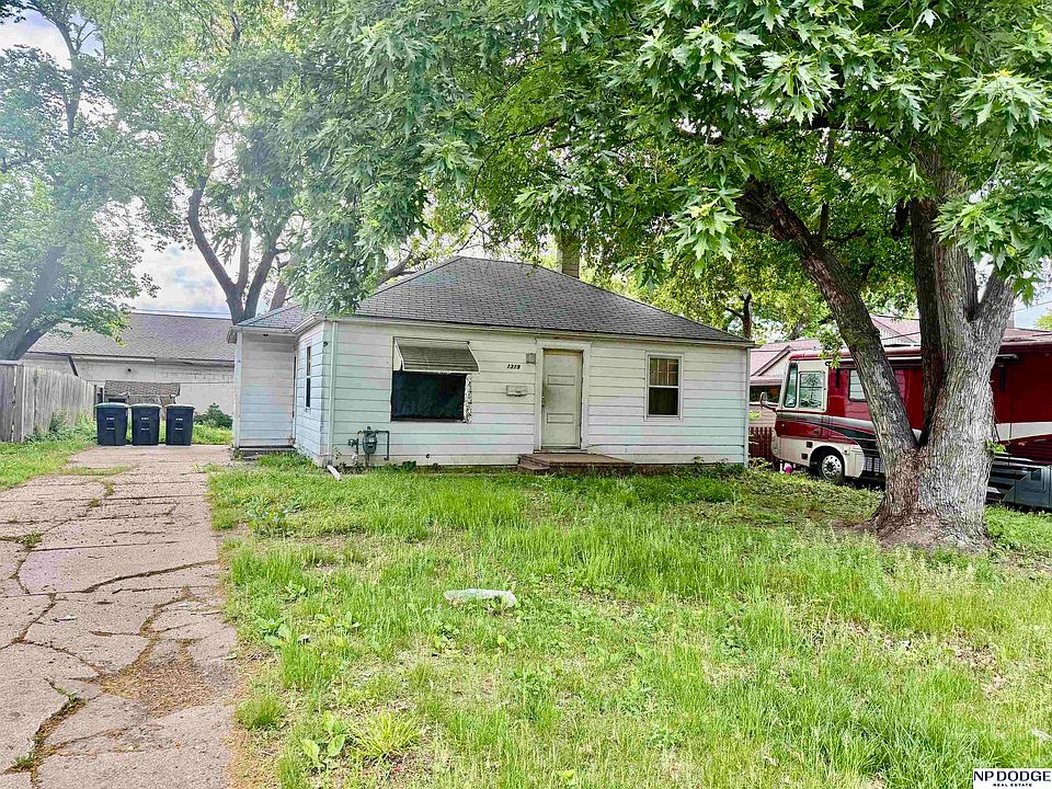 1st image of 1319 S 51st St