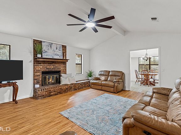 5th image of 103 Arkla Dr